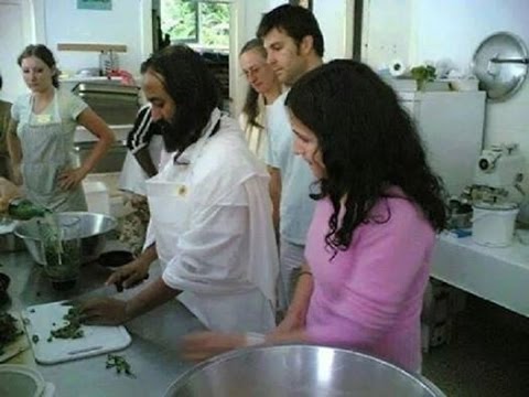 Unseen Photos of H H Sri Sri Ravi Shankar Part 2 - YouTube