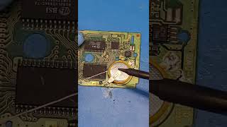 Here's how to replace a Gameboy game battery! #gaming #electronicrepair #gameboy #pokemon #soldering