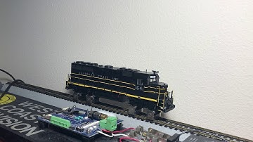 SCL EMD GP40-2 Loksound 5