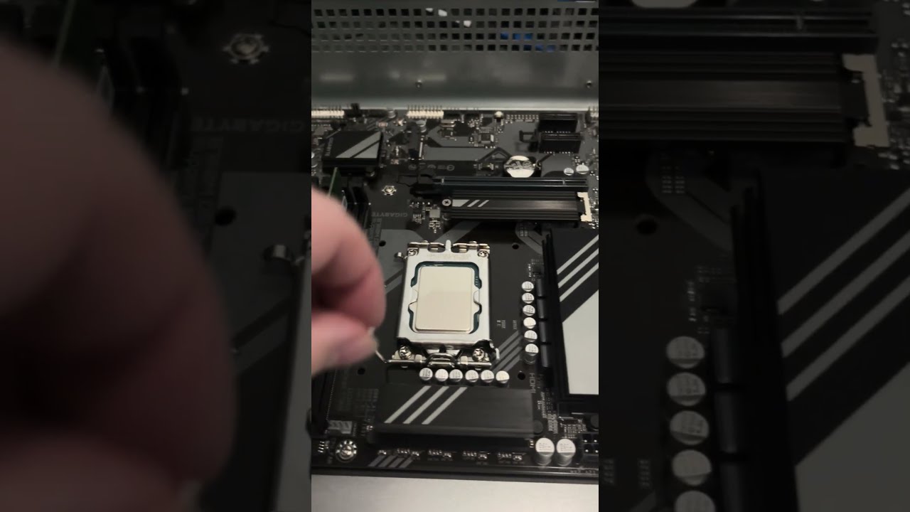  ASMR Spoopy Intel CPU Install Gaming Pcbuild Pc