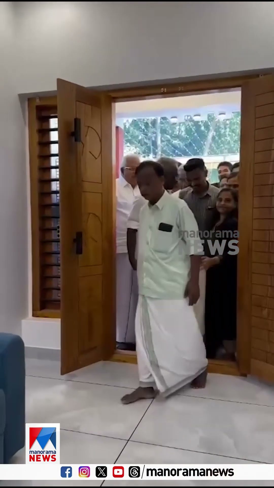 കൊലക്കേസ് പ്രതിയുടെ ഗൃഹപ്രവേശത്തില്‍ പങ്കെടുത്ത് സി.പി.എം നേതാക്കള്‍ #cpm