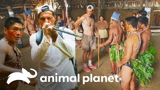 Frank comparte con una tribu amazónica | Wild Frank | Animal Planet