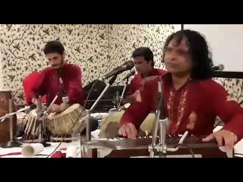  Kashmiri  Trending  Music  latest  presents Che Nazran Andar kya Asar Baliyaro By Shafi Sopori