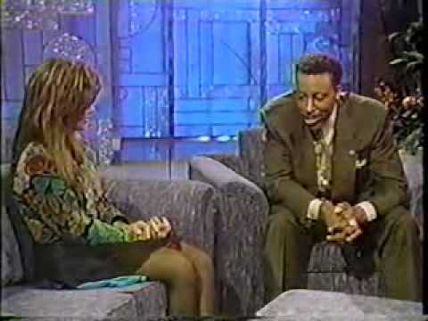 Arsenio Hall - Amazing tap dancer von YouTube · Dauer: 1 Minuten 37 Sekunden Arsenio Hall - Amazing tap dancer von YouTube · Dauer: 1 Minuten 37 Sekunden