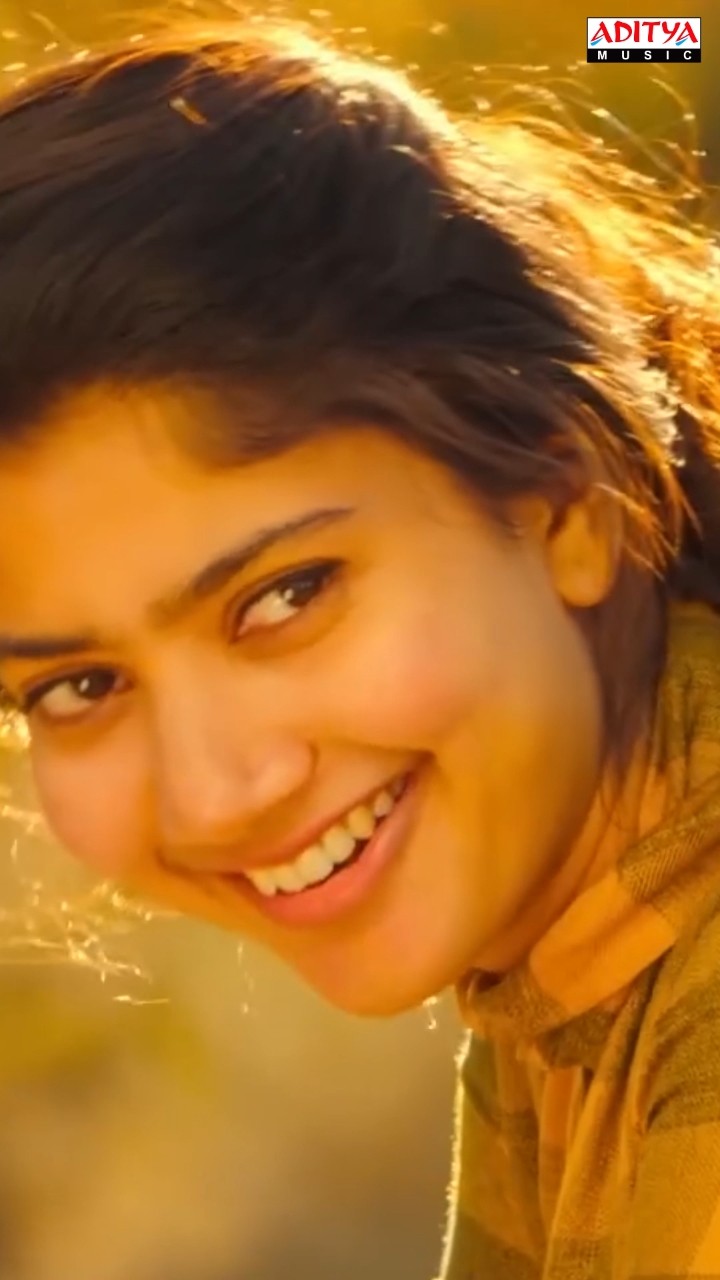 #YemaindhoTheliyaduNaaku Song #MCA #shorts