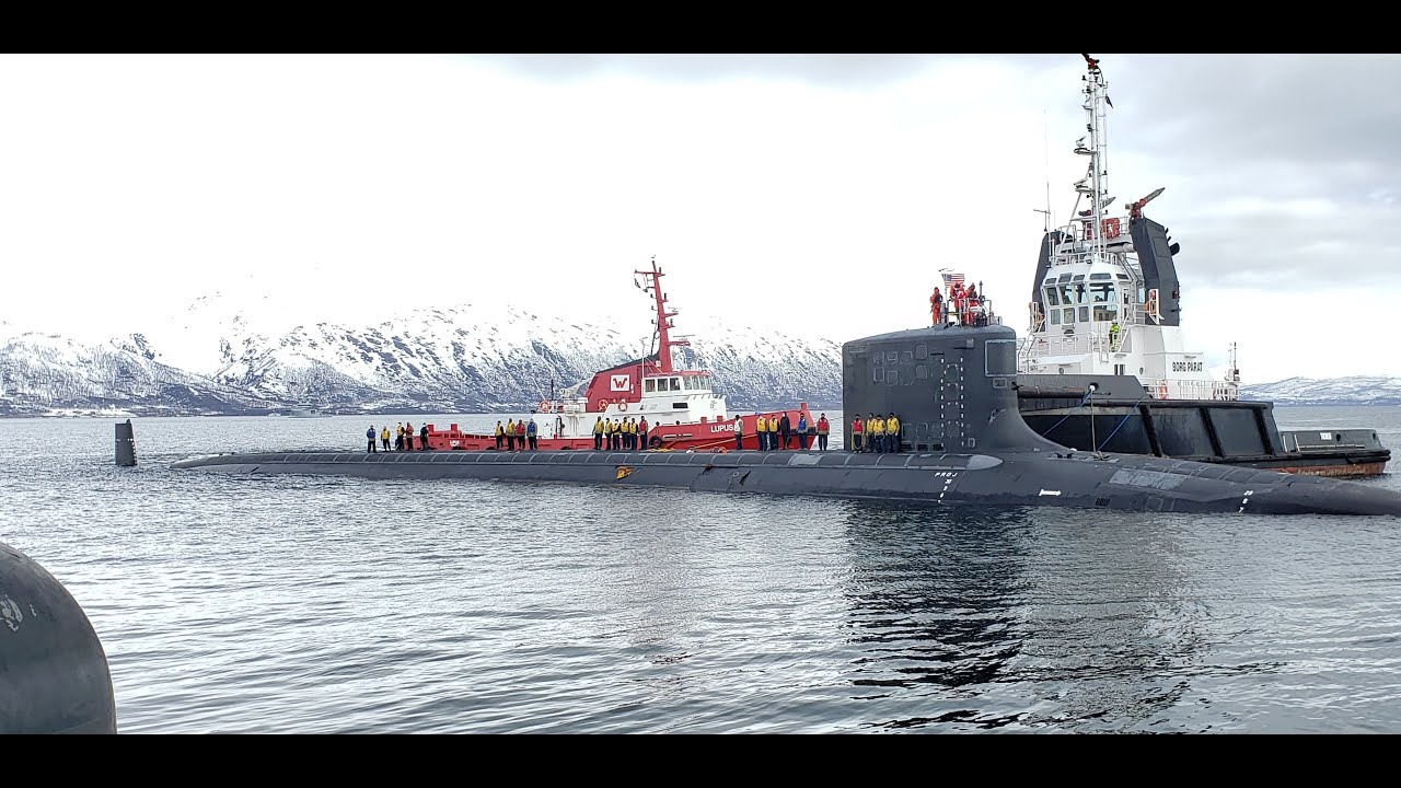 What is life like on a VIRGINIA Class Submarine?