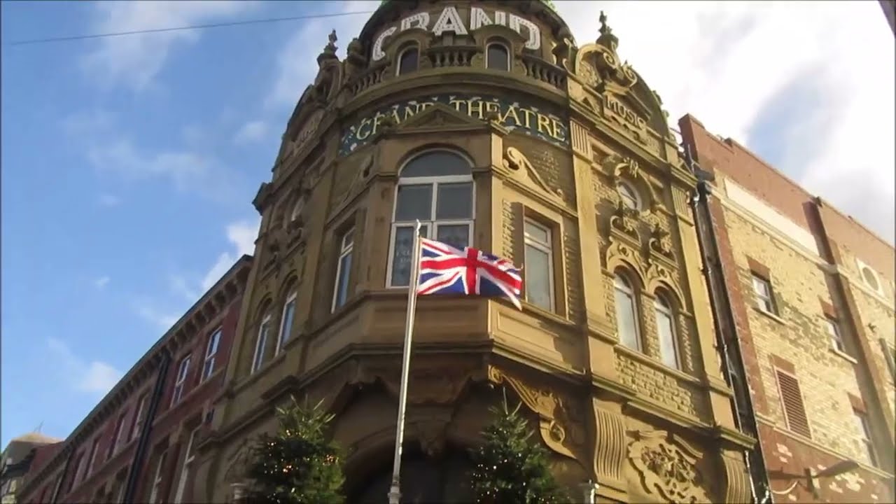 Я вернулась! Видеоблог с прогулки по городу в канун Рождества, 24 декабря 2025 года.