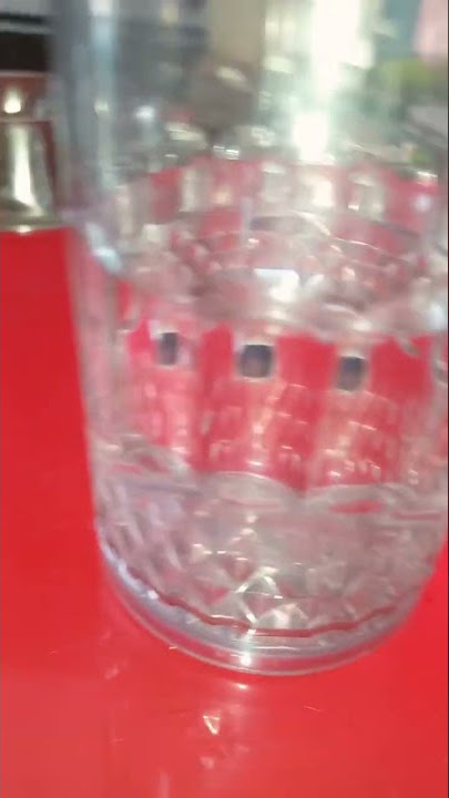 gelas bergoyang