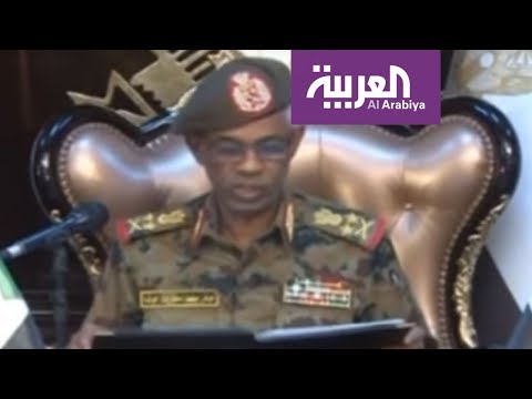 الفريق أول عبدالفتاح البرهان يؤدي القسم رئيسا للمجلس العسكري في السودان