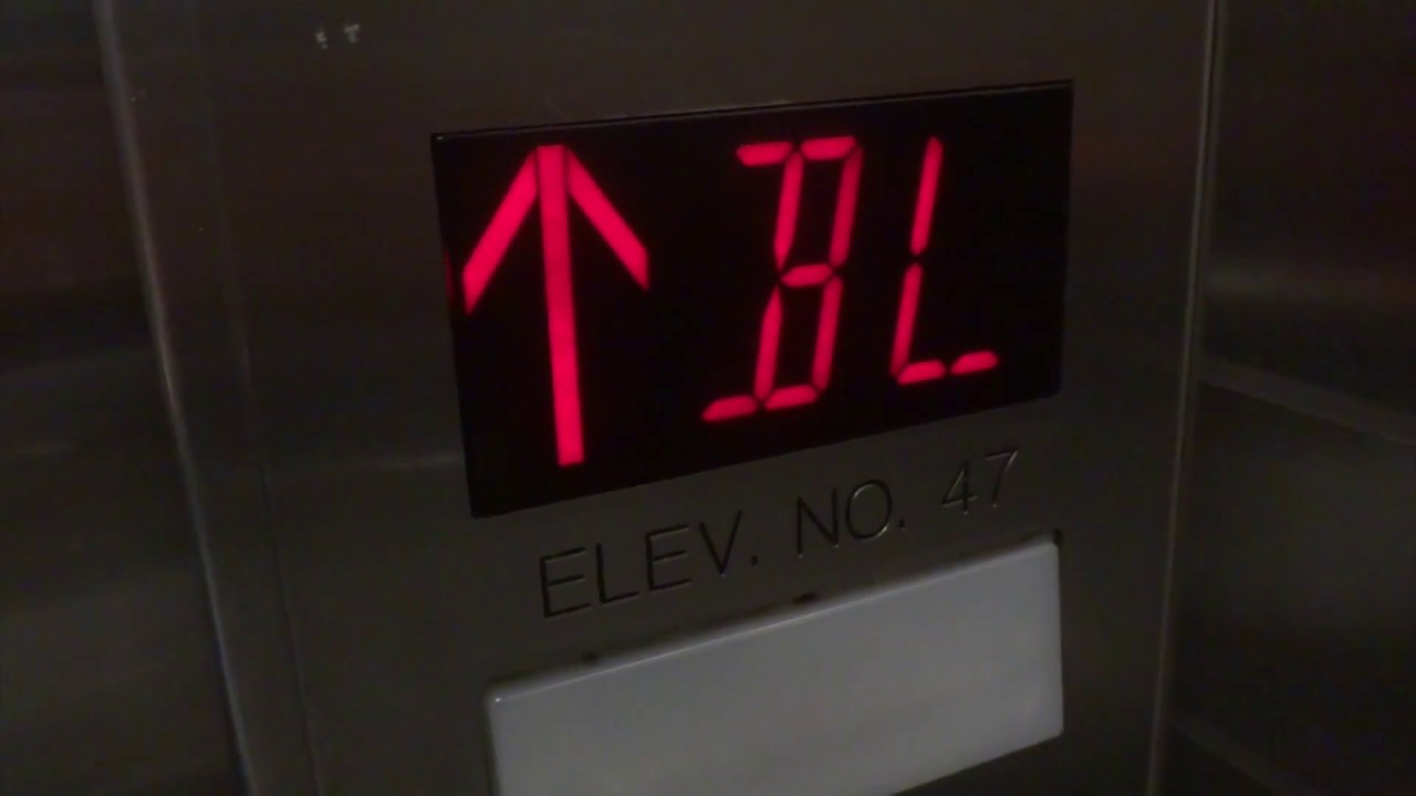 Montgomery Hydraulic Elevators @ Chicago O'Hare (ORD) Airport Terminal