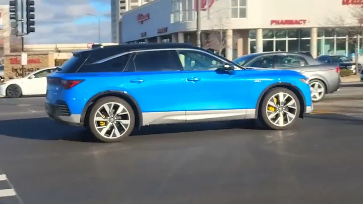 Spotted that Acura ZDX Type S in Oak Lawn, Illinois again.