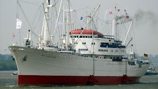 The largest operational Museum Ship in the World at Sea | Cap San Diego Hamburg screenshot 3