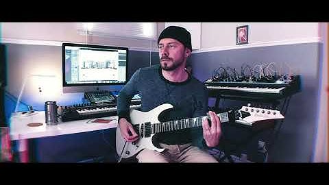 "Assay" Moog Matriarch, Arturia Microfreak, DSI Mopho X4, Ibanez RG570EX (ambient synth)