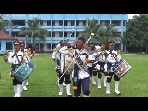 ভিডিও: গ্রহ এবং ক্রীড়া তারকাদের কুচকাওয়াজ