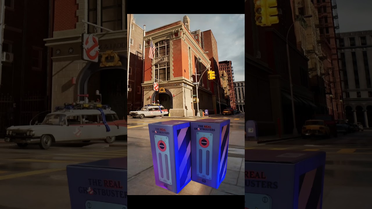 Ghostbusters Peter and Egon showed up on the platform today!!! 