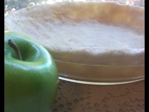 Easy Pie Crust Recipe - The best, flaky, southern pie crust EVERRR!