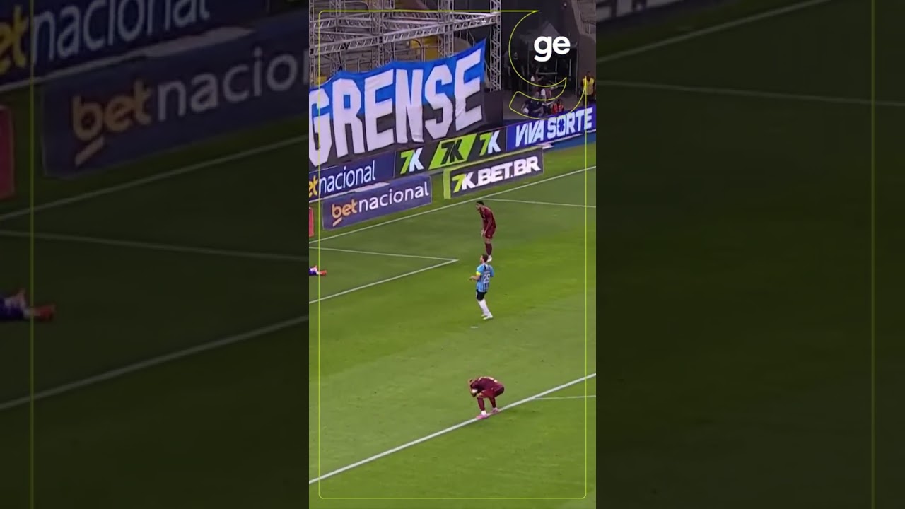 ANDRÉ HENRIQUE APLICA LINDA CANETA EM FREYTES | #shorts | ge.globo