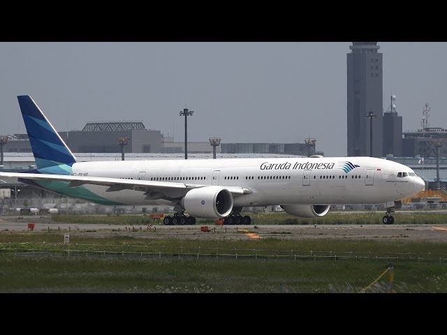 Garuda Indonesia Boeing 777-300ER PK-GID Landing and Takeoff [NRT