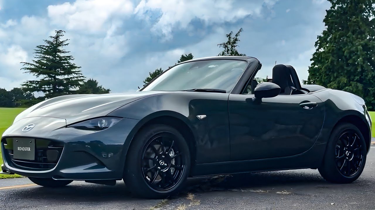 マツダ NEW ROADSTER プロモーションビデオ VHS MAZDA New 2027 Mazda Roadster PS | Exterior and Interior - YouTube