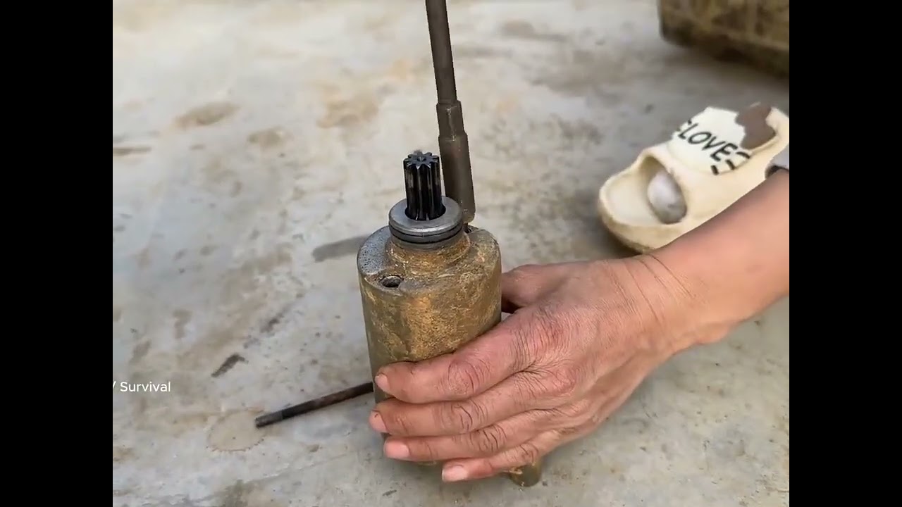 Motorcycles washed away by the flood were found in the riverbed, and after being recovered and repai