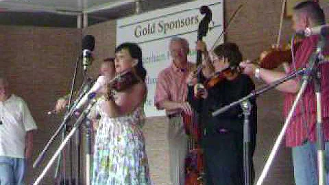 Leslie Knowles Plays at Tottenham Bluegrass