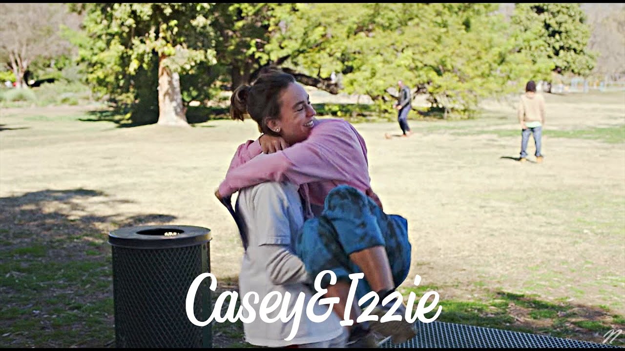Casey and Izzie | Locked Out Of Heaven (S4+)