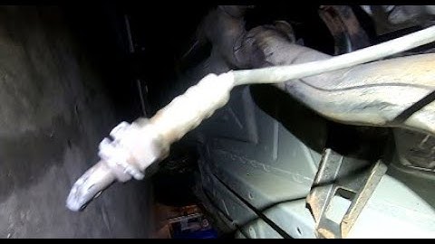02 sensor BLEW OUT WHILE DRIVING! **Bung Thread Repair**