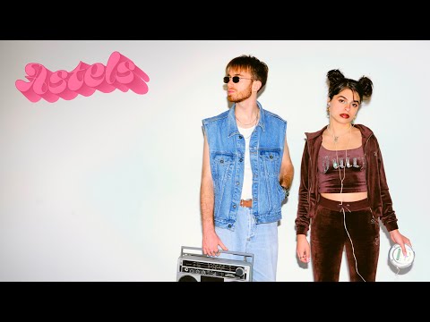 Astels - Lost (Official Audio) bekijken op YouTube