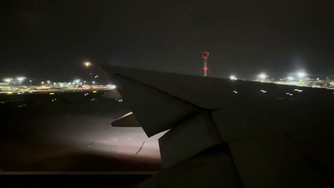 (CX254) Cathay Pacific Boeing 777-300ER takeoff from LHR!