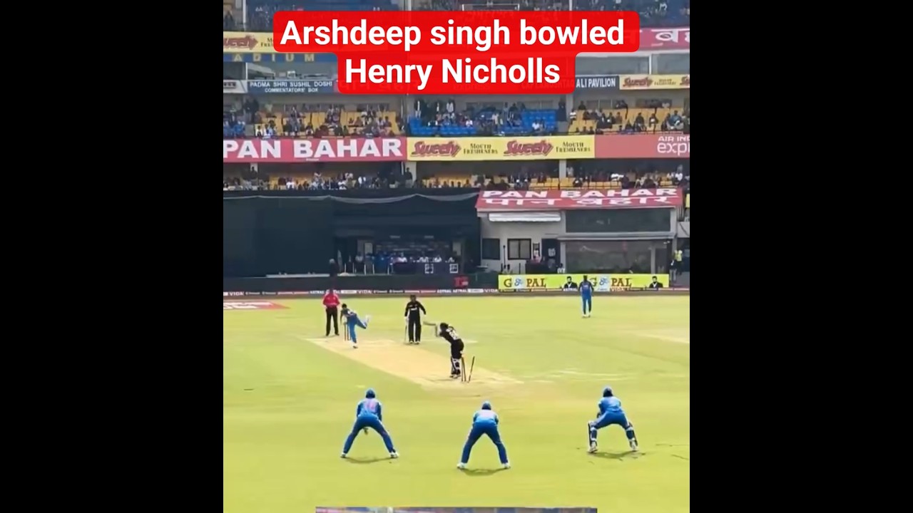 Arshdeep singh bowled Henry Nicholls. India vs New Zealand. 