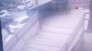 Bursa'da geri manevra yapan aracın altında can verdi