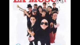 Video thumbnail of "La Mosca-Todos Tenemos un Amor"