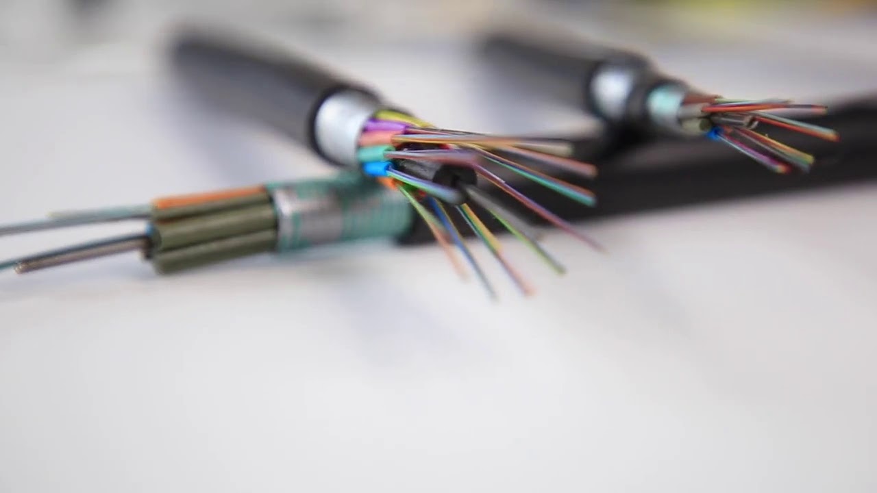 Factory Manufacturing 2 4 6 8 12 Core Fiber Optic Cable Gyfxty Optical ...