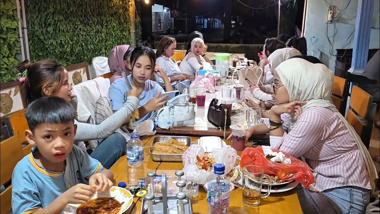 ALHAMDULILLAH..‼️NGABUBURIT DAN BUKBER BARENG GADIS DAN JANDA DESA DI PANTAI GEOPARK CILETUH