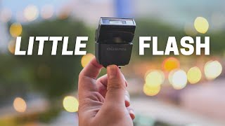 This Mini Flash Is Genius! Olympus FL-LM3 Bounced Flash Capable