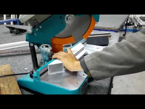 305   ماكينة لتقطيع الالمنيوم الخشب والبيفيسي عند براهيم اطلس سوس 0770127111