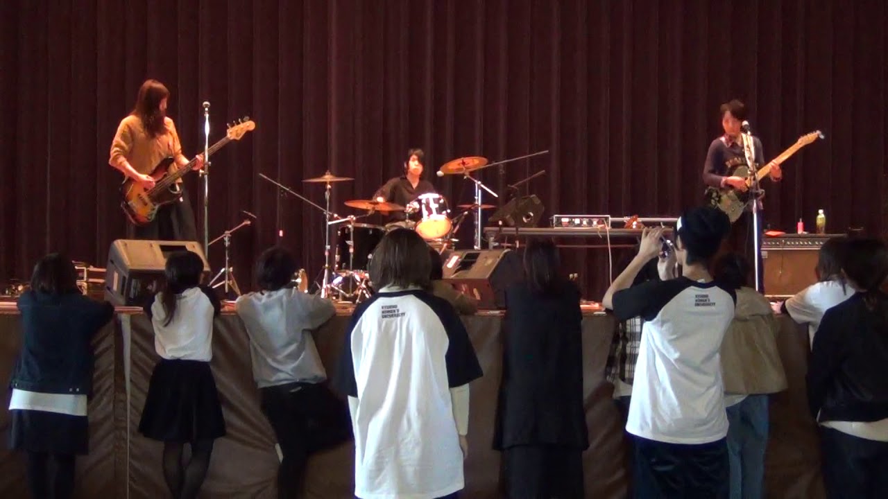 九州女子大学 軽音楽部 学祭ライブ2017 ブランキー (BLANKEY JET CITYコピーバンド) - YouTube