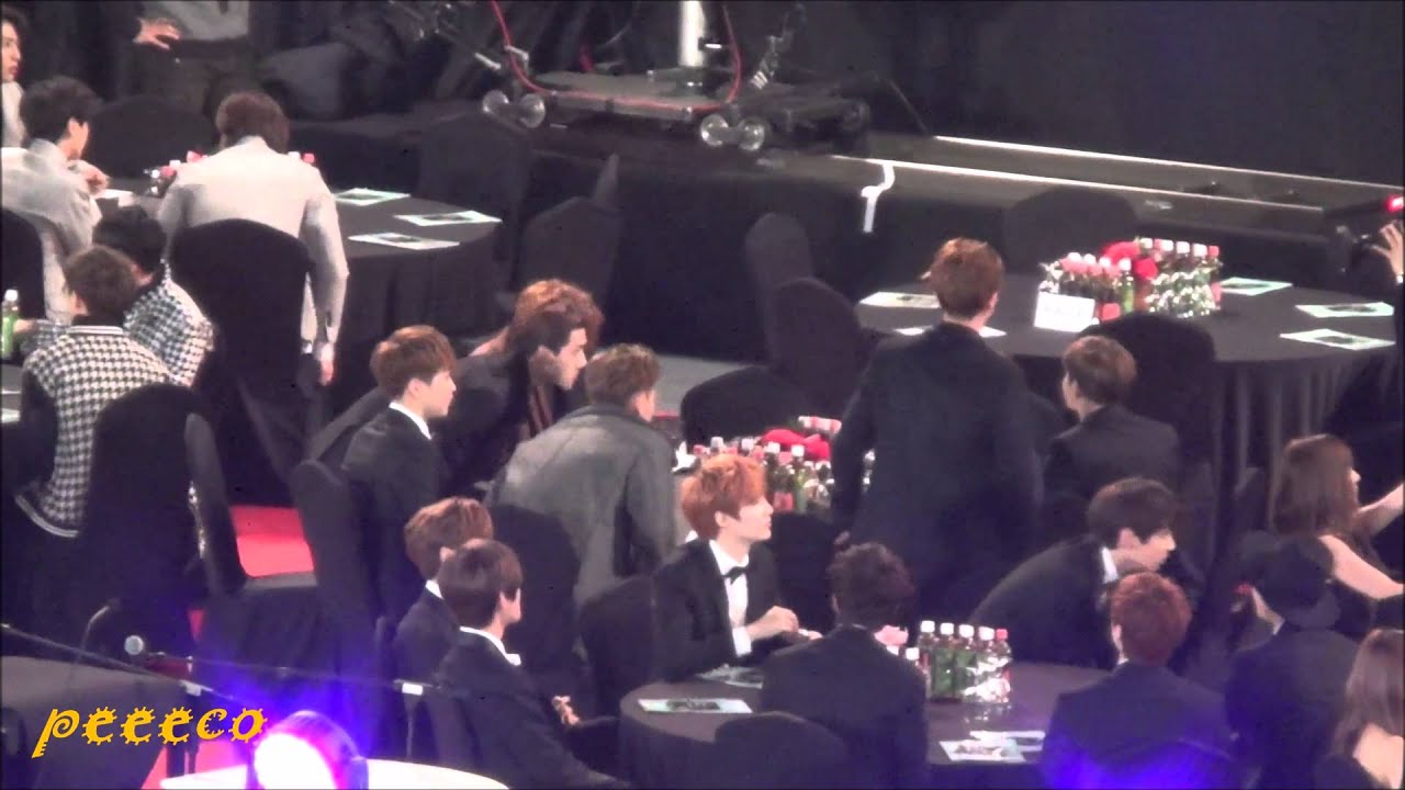 150122 The 24th Seoul Music Awards - EXO XIUMIN - Off Stage