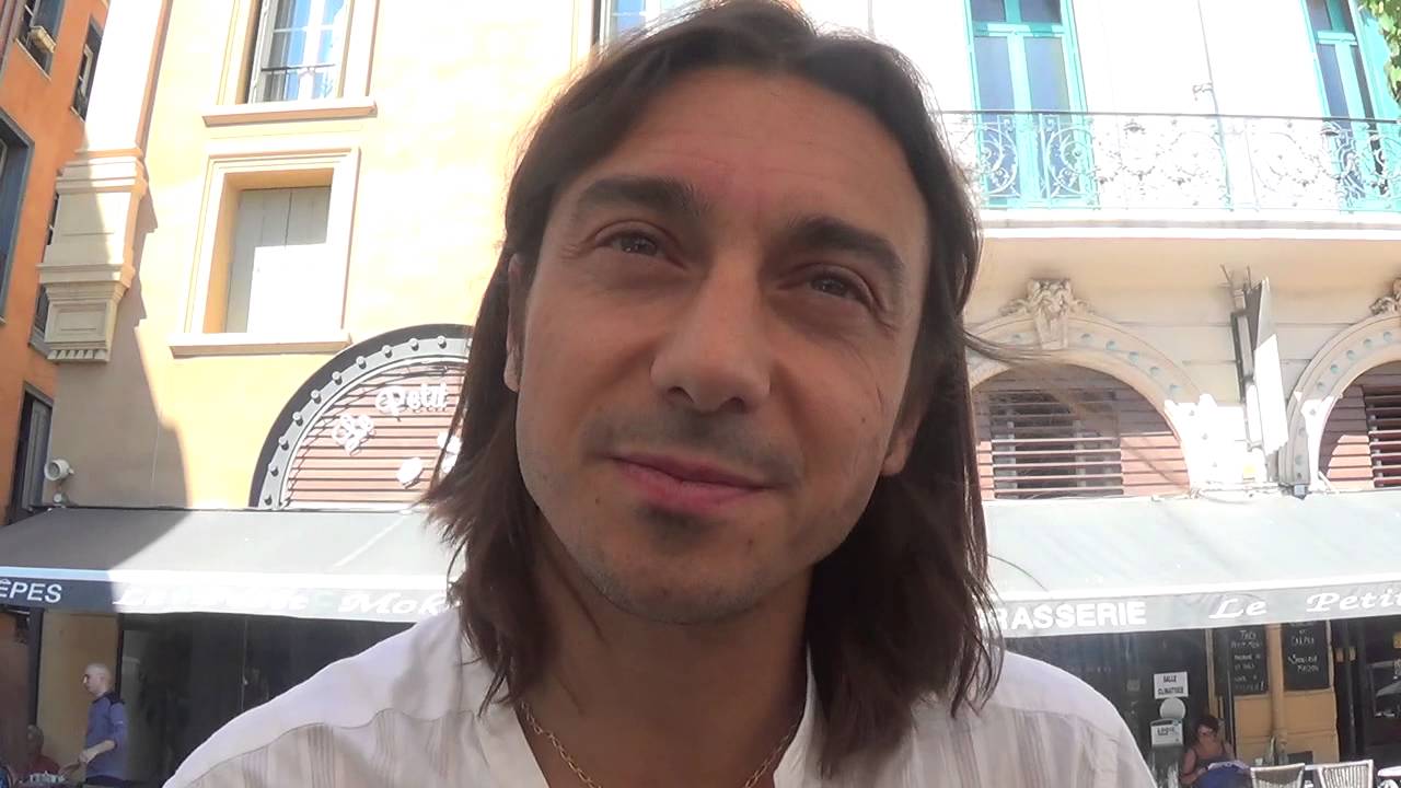 Florent Pujuila Festival Vilelongue Del Monts Itw Nicolas Caudeville Youtube youtube