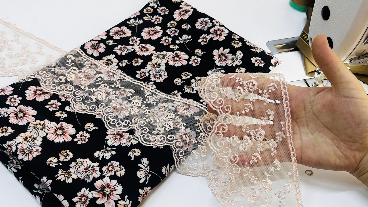 تصميم رقبة دشداشة مربع مع دانتيل/مقاس XL