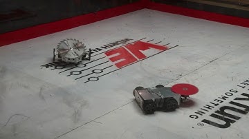 Sparkfun AVC Combat 2017 (Beetle) - East Side 1 vs. Robot 1
