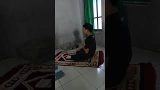 Adathan Sholat apa yo Matanya kemana-mana