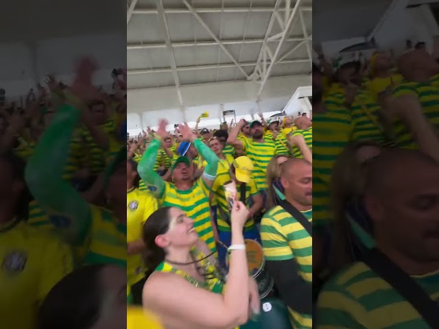 AVISA AÍ QUE SÓ TEM UMA SELEÇÃO PENTACAMPEÃ