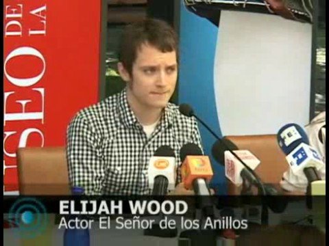 Elijah Wood in Chile - YouTube