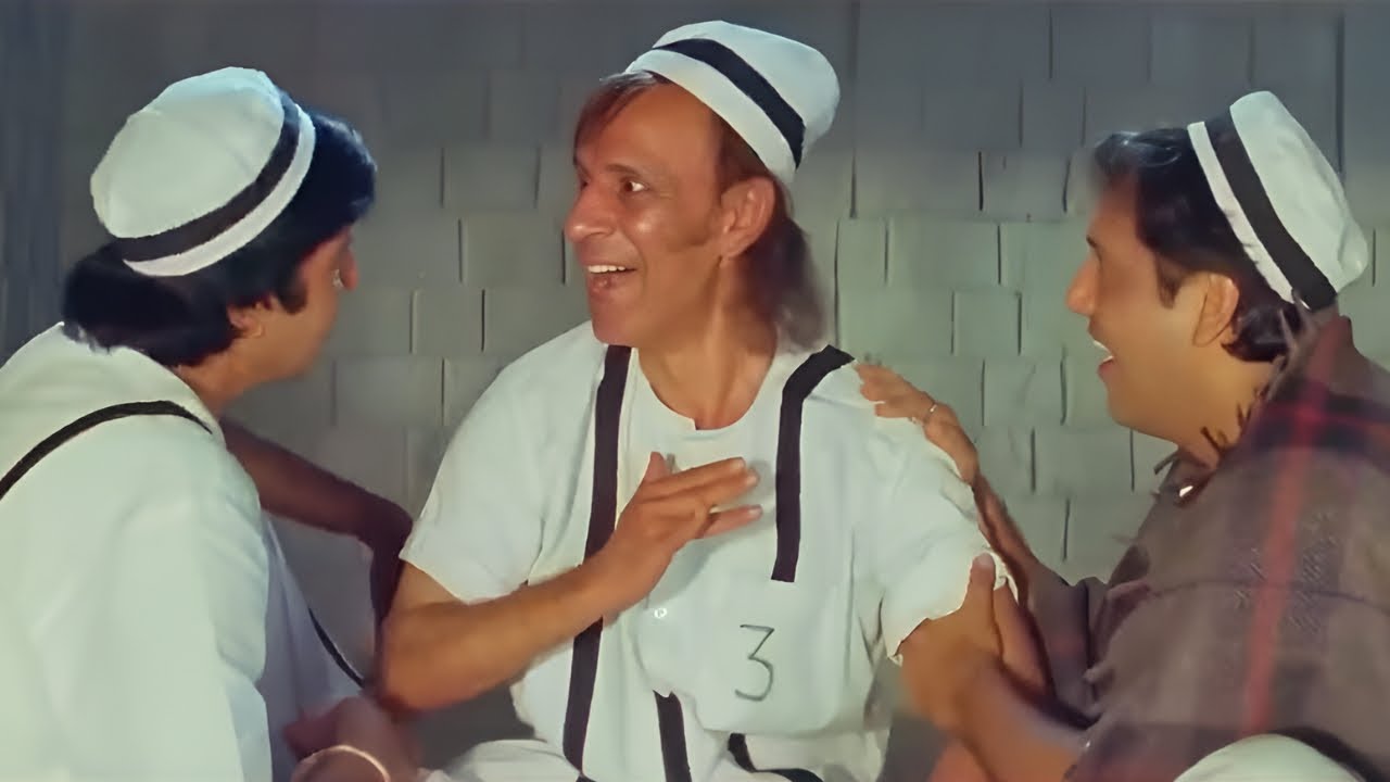 अमिताभ, गोविंदा और शक्ति कपूर हुए जेल तोड़के फरार😂 | Bade Miyan Chote Miyan Comedy Scene