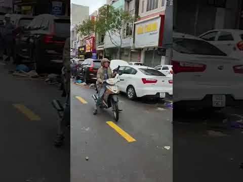 Video Ô tô chết máy la liệt giữa đường phố Đà Nẵng #shorts - youtube