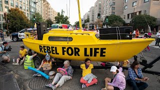 Watch live: ‘Shut Down D.C.’ climate change protesters block streets in downtown D.C. Watch live: ‘Shut Down D.C.’ climate change protesters block streets in downtown D.C.