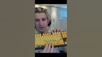 xQc Receives Custom Keyboard Gift at TwitchCon! #shorts