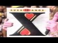 Xuxa mostra o LP Xuxa 10 Anos no Xuxa Hits - 1996 [2/4]