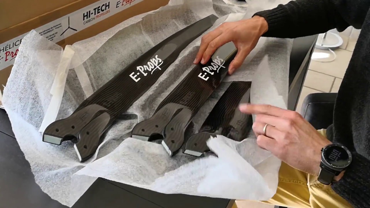 Unboxing eprops 3 blades propeller for Vittorazi Moster YouTube